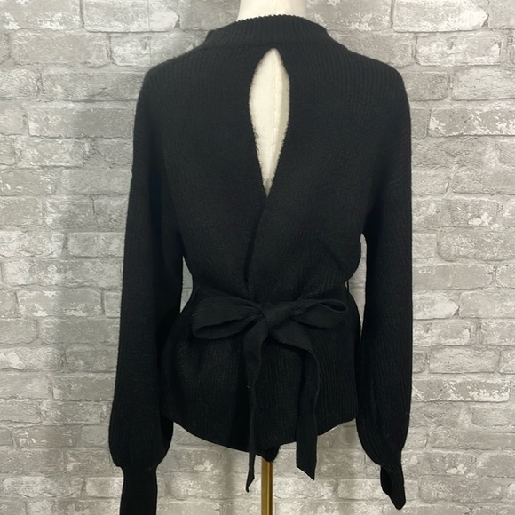 Vici Open Back Tie Waist Balloon Sleeve Black Sweater - Picture 7 of 9